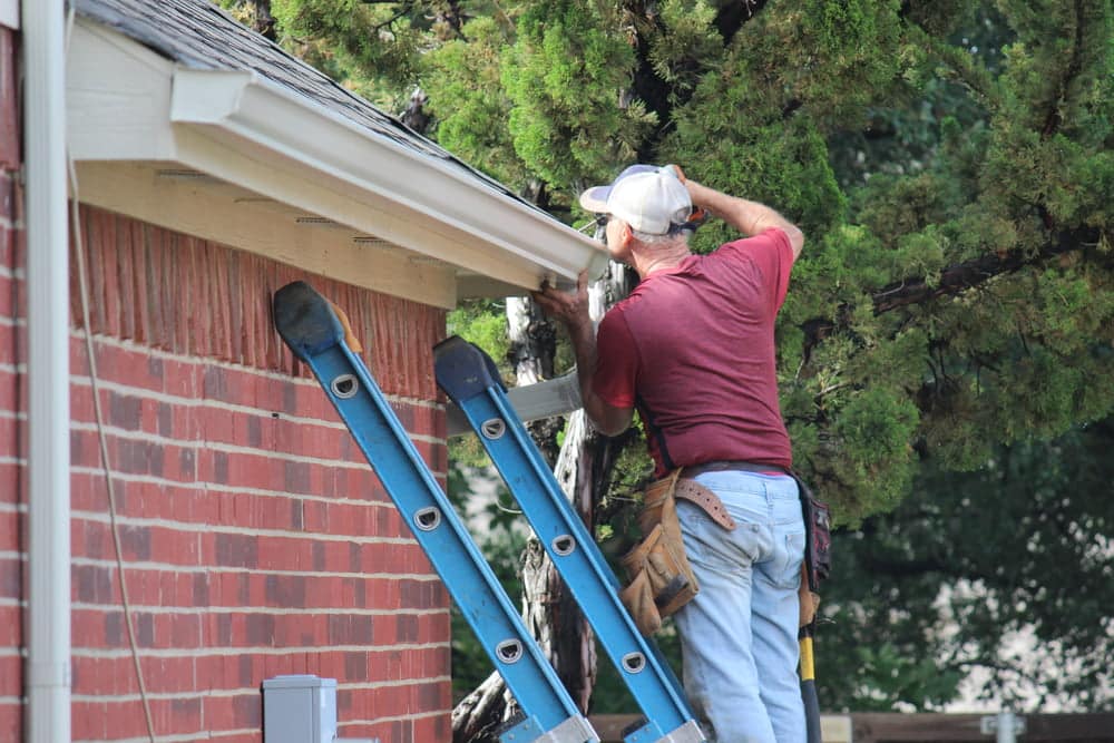 rain gutter installation